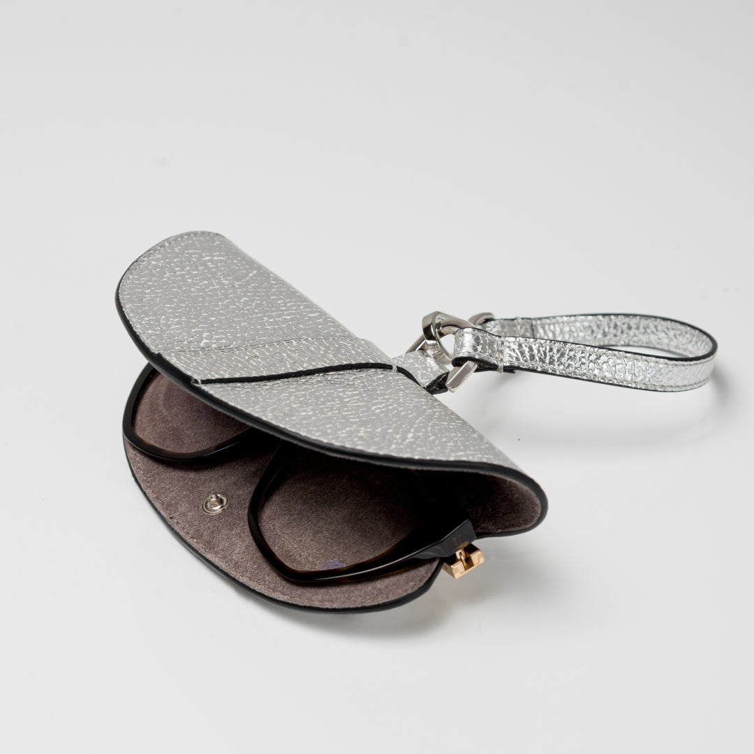SZEMÜVEGTARTÓ CLUTCH