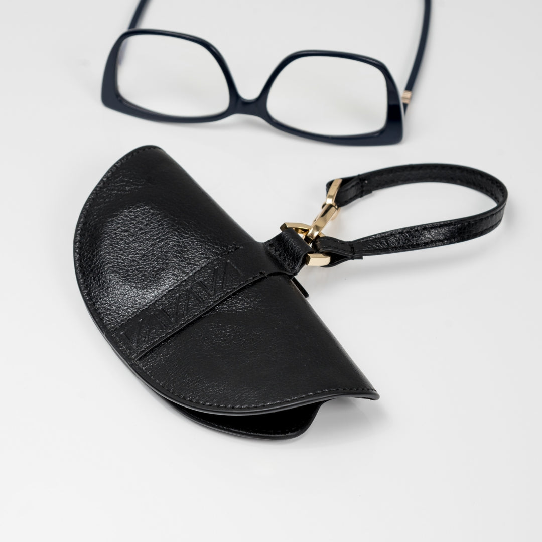 SZEMÜVEGTARTÓ CLUTCH